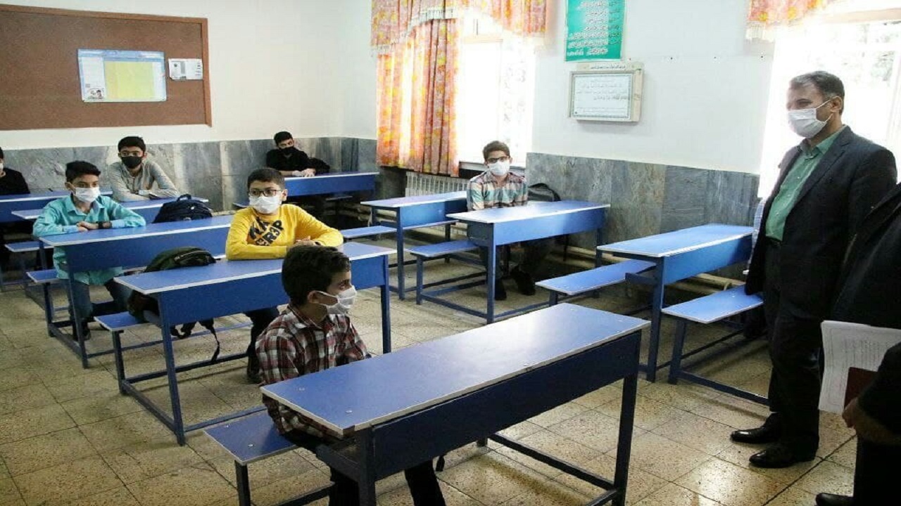 بازگشایی مدارس به منزله تعطیلی آموزش مجازی نیست