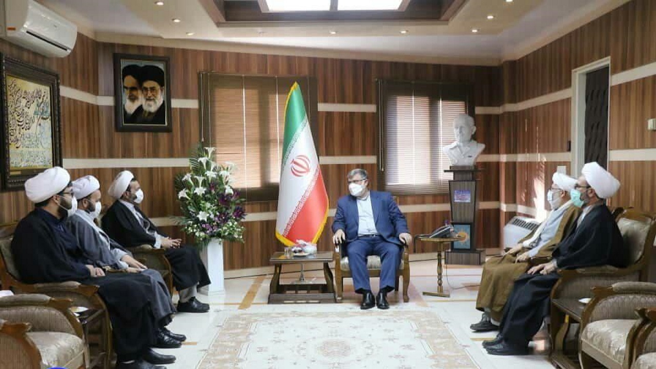 آذربایجان غربی در صف اول تهاجم فرهنگی دشمن قرار دارد