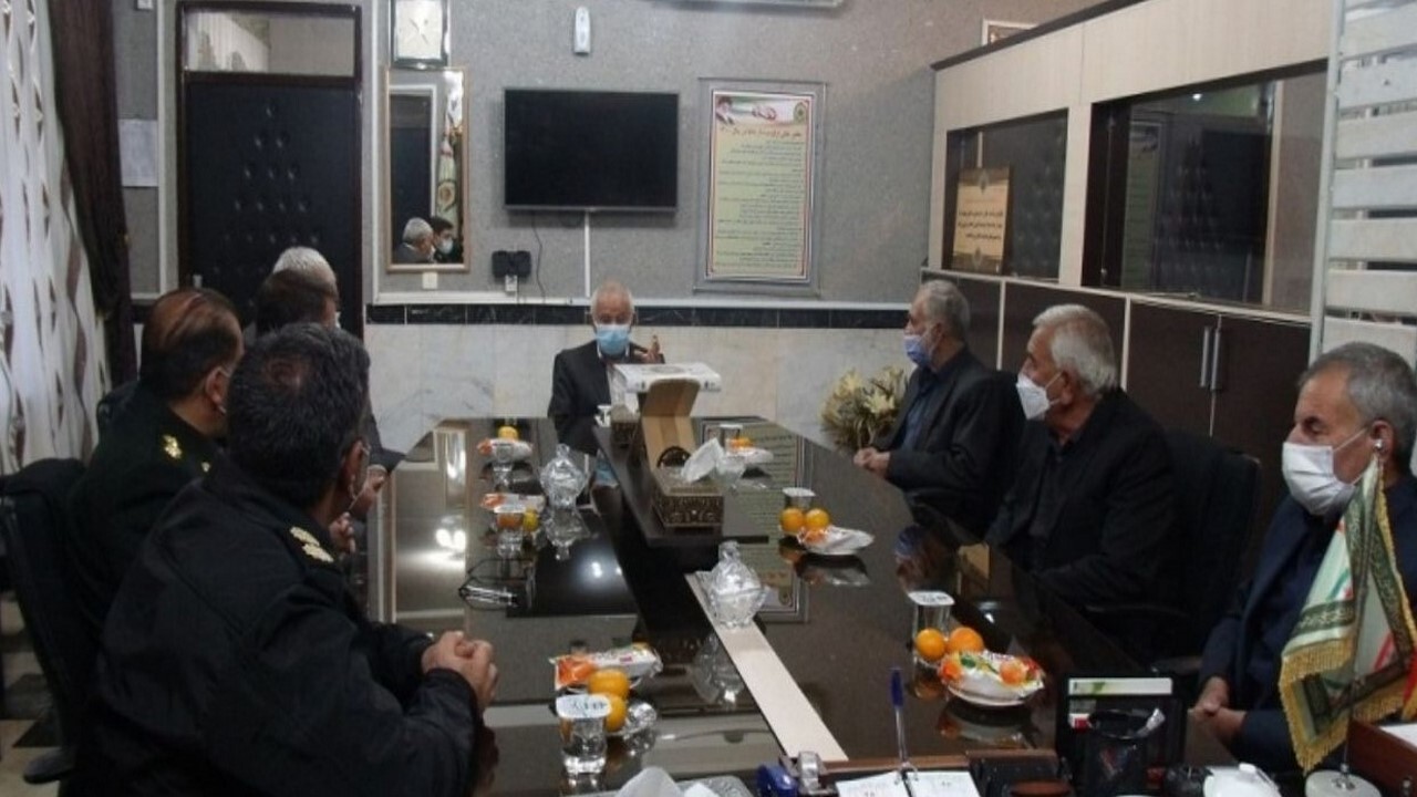 معتمدین و ریش سفیدان سرمایه‌های اجتماعی جامعه هستند