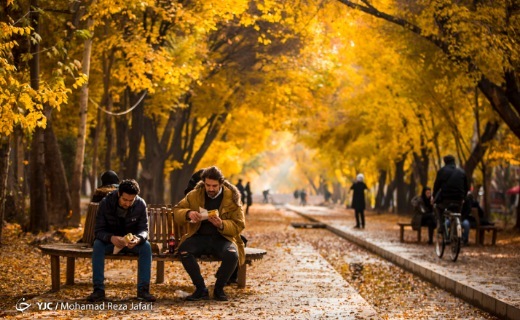 چهارباغ در پاییز