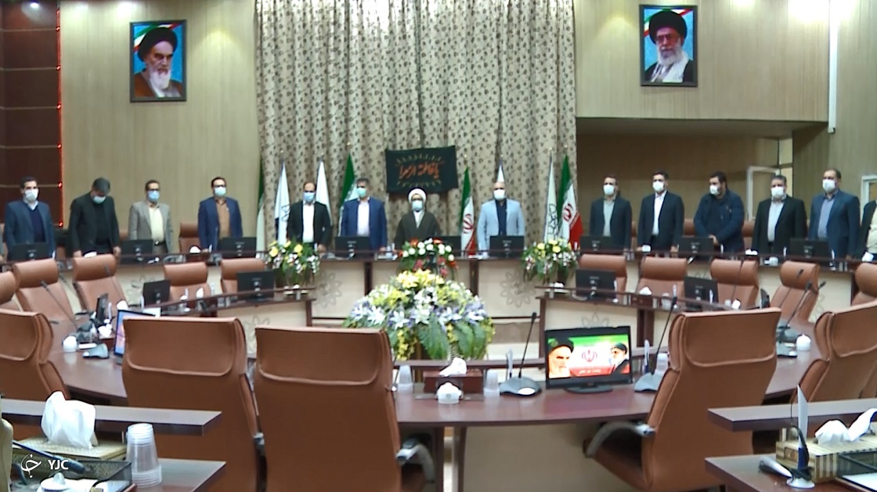 بررسی مشکلات دلیجان با حضور مسئولان استانی