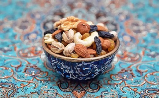 یلدا آغاز سرمای زمستانی/ آداب و رسوم یزدی ها در شب یلدا