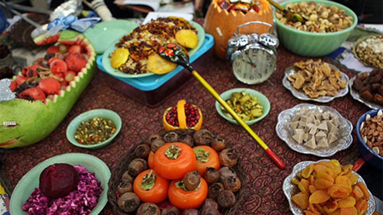 خوراکی‌های اصلی شب یلدا