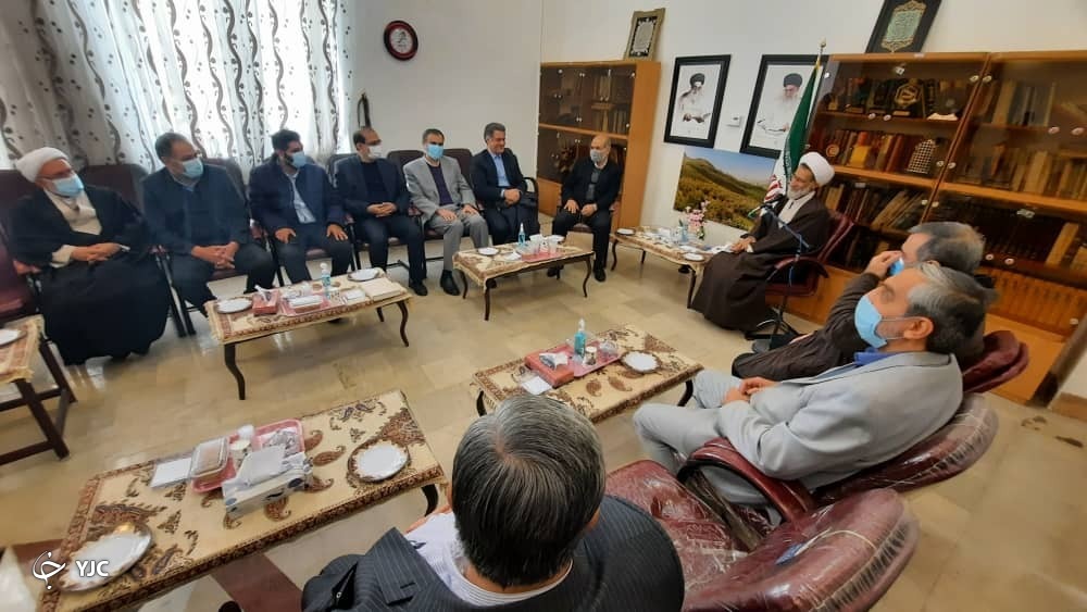 دیدار نماینده ولی فقیه با وزیر کشور
