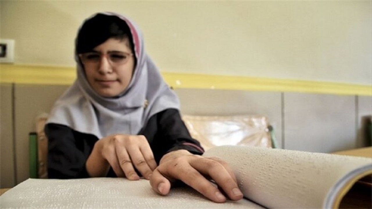 روی ناشاد شبکه شاد به دانش آموزان نابینا