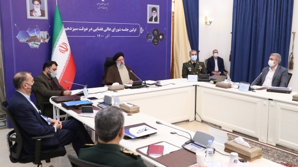 صنعت فضایی یک نوع بازدارندگی برای تعرض دشمنان به کشور ایجاد می‌کند