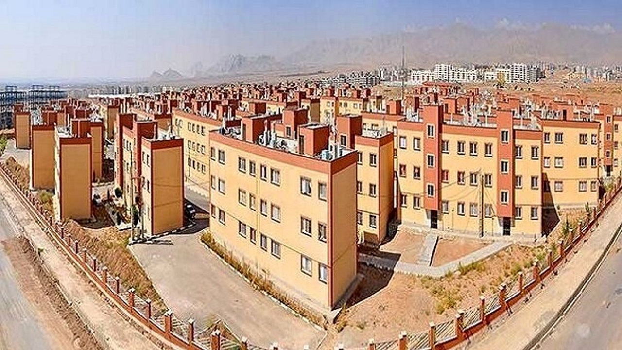 ثبت نام بیش از هزار شهروند مه ولاتی در طرح نهضت ملی مسکن