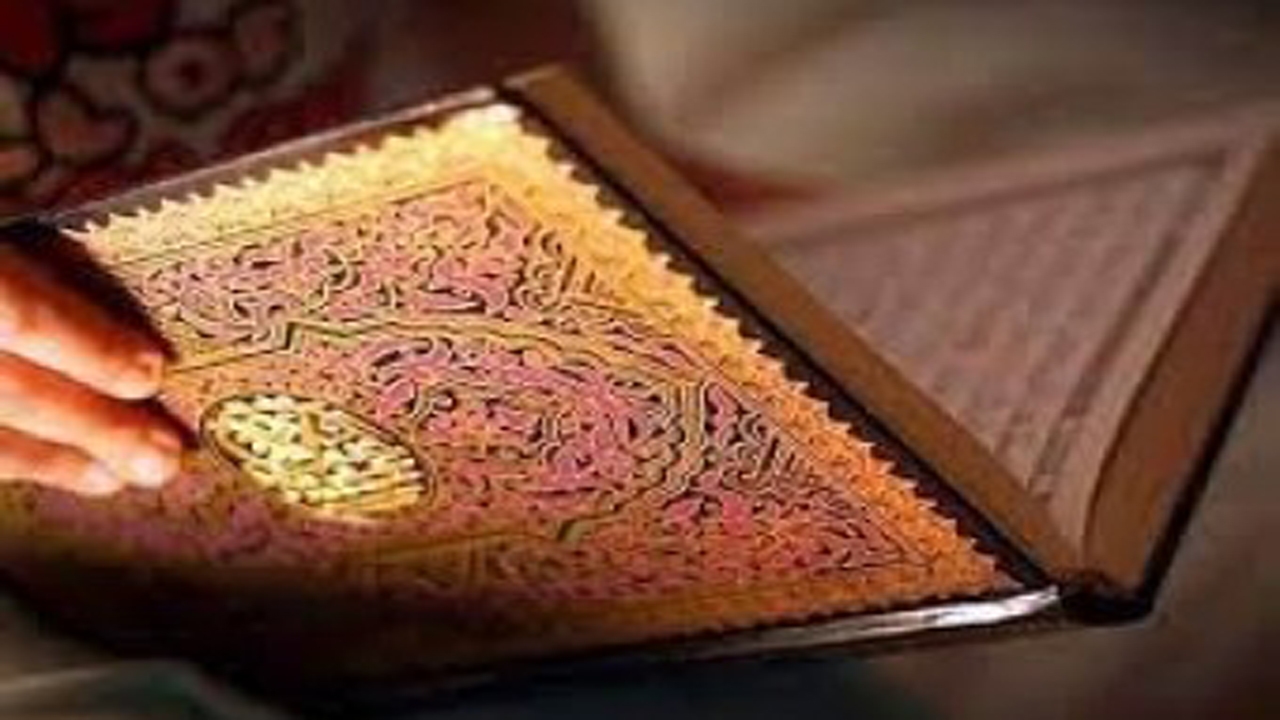 تجلیل از دانش ‌آموزان برتر مسابقات قرآن، عترت و نماز جهرم