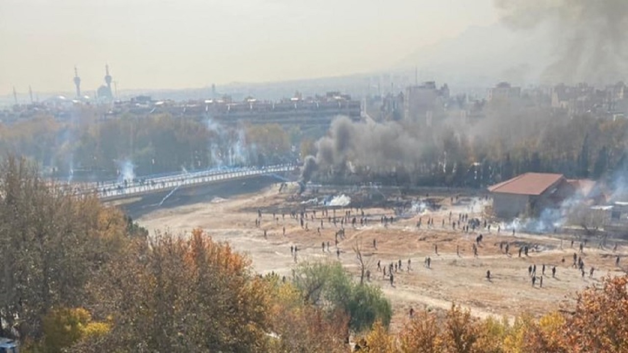 کشاورزان مخالف انجام کار غیرقانونی بودند