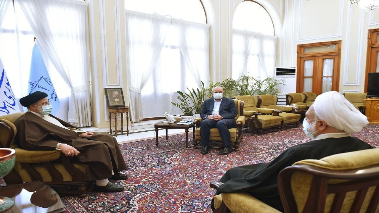 پیگیری مشکلات اقتصادی و هماهنگی اقدامات اجرایی در نشست سران قوا