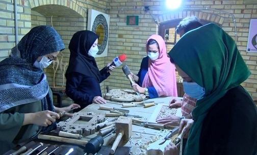 منبت کاری یا کنده کاری روی چوب از قدیمی&zwnj;ترین هنر&zwnj;های دستی درجهان است