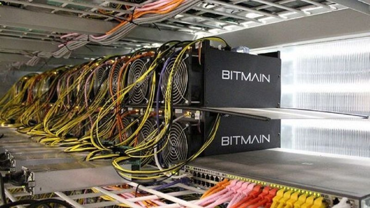 توقیف ۲۷۴ دستگاه ماینر فعال غیرمجاز در مریوان