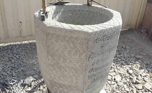 سنگتراشی  هنر بومی شهرستان مهریز/ تلاش هنرمندی مهریزی  برای تداوم هنر بومی