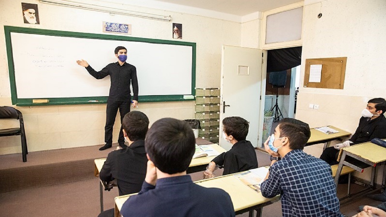 کمبود فضا‌های آموزشی؛ از جدی‌ترین چالش‌ها در حاشیه شهر مشهد