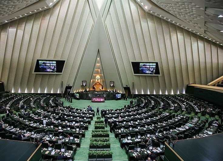 ماجرای تصمیم مجلس برای در نظر گرفتن مجازات نگهداری از &laquo;سگ و گربه&raquo; چیست؟