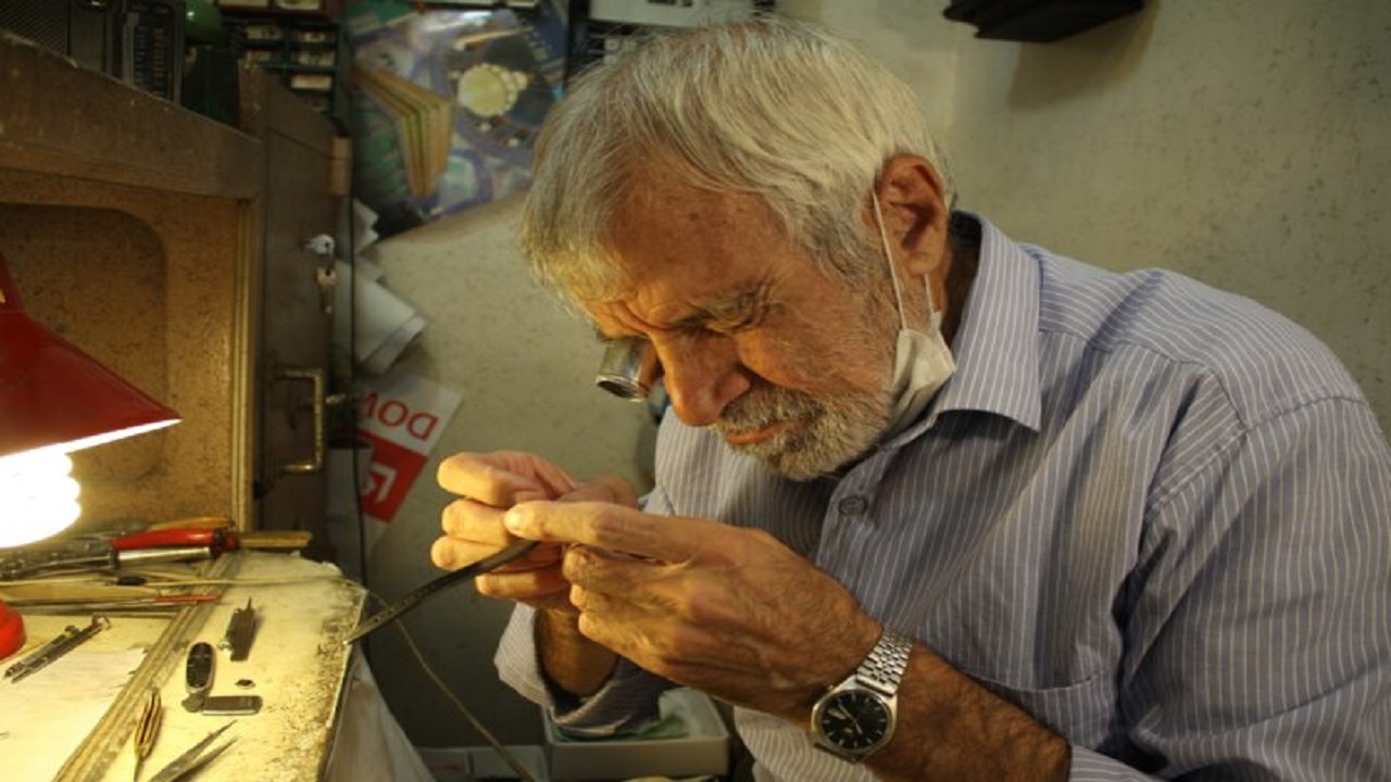 ماندگاری یا خانه نشینی مشاغل سنتی سمنان به فاصله یک موی باریک