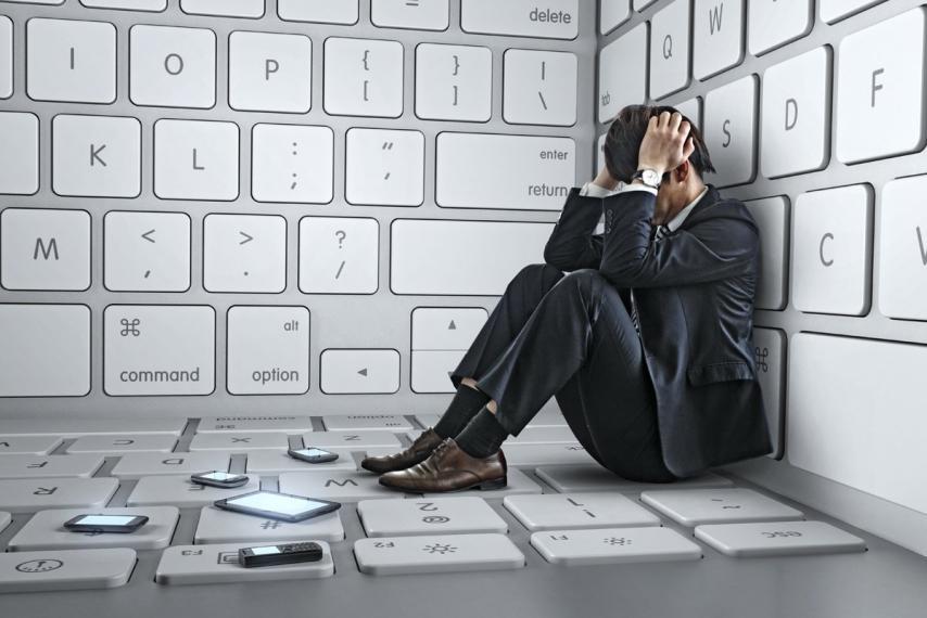 اعتیاد به اینترنت در بزرگسالان