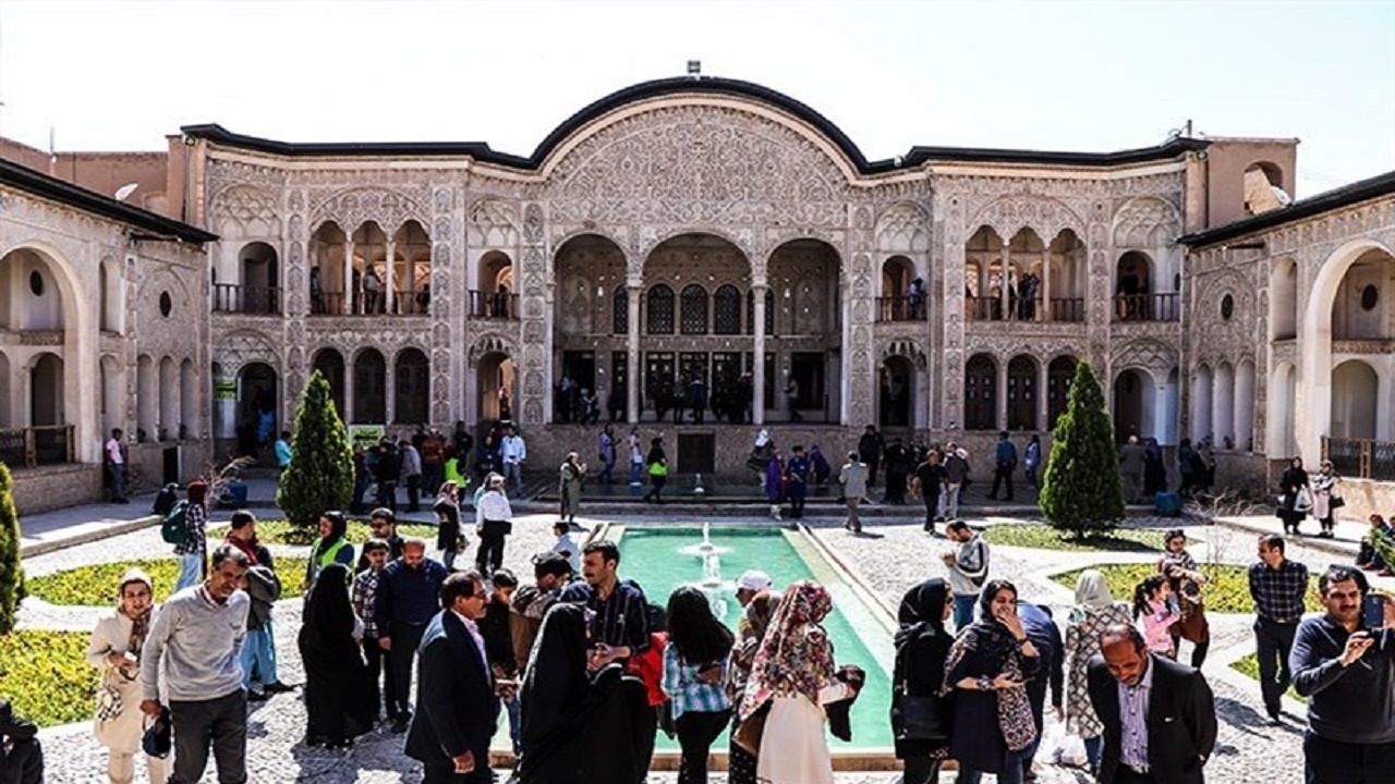 فعال شدن ۵۵ راهنمای گردشگر در کاشان