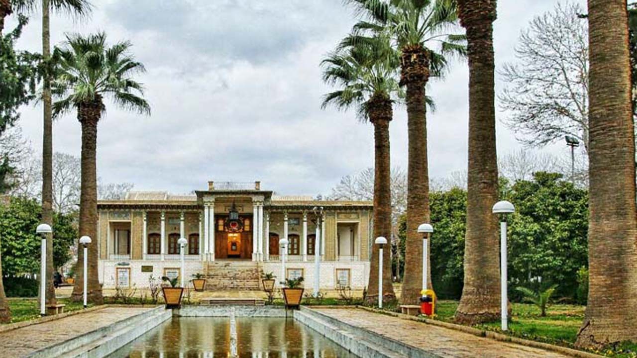 باغ عفیف آباد بنایی زیبا از دوره صفویه