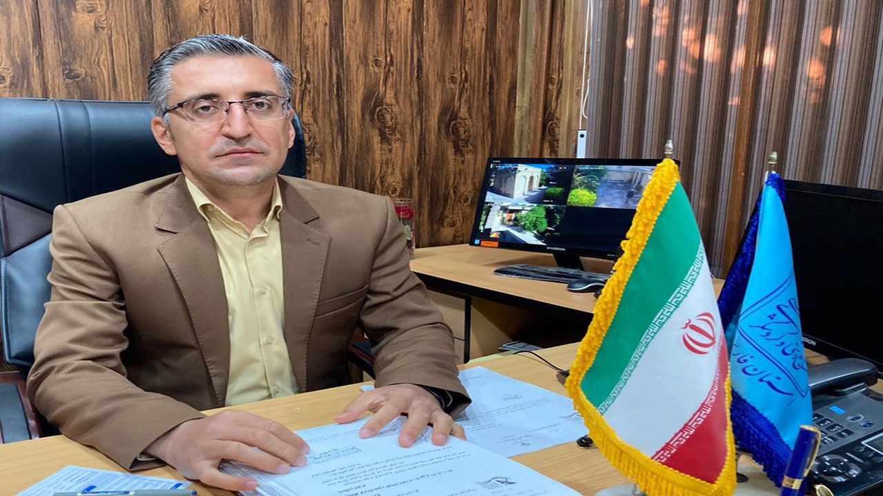 استقبال گردشگران مجموعه جهانی بیشاپور از متل گویی و قصه گویی