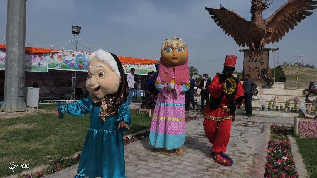 استقبال از مسافران و گردشگران در کازرون