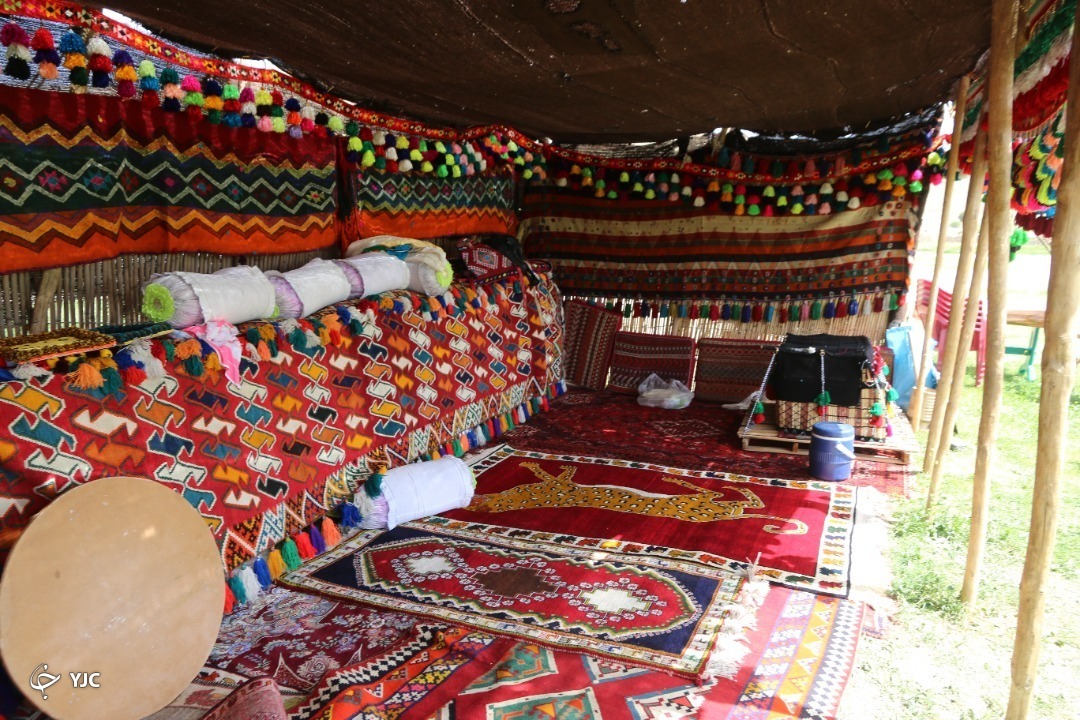 برپایی سیاه چادر
