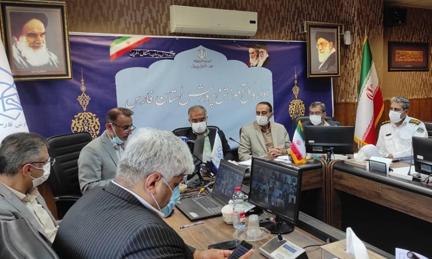 به مناسبت بازگشایی مدارس ۱۴ فروردین متروی شیراز رایگان شد