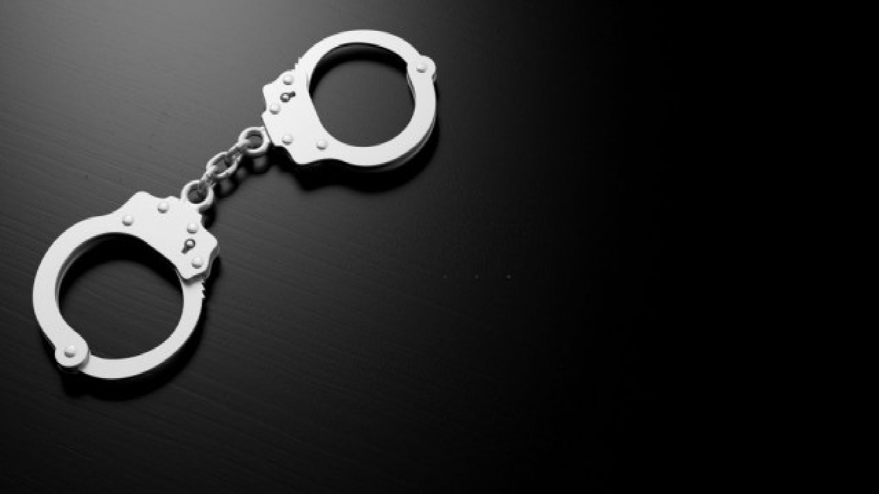 هم عروسی که به جرم انتشار تصاوير شخصی دستگير شد