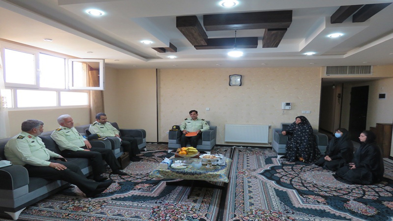 لازمه قدرت و مشروعیت، داشتن دانش است