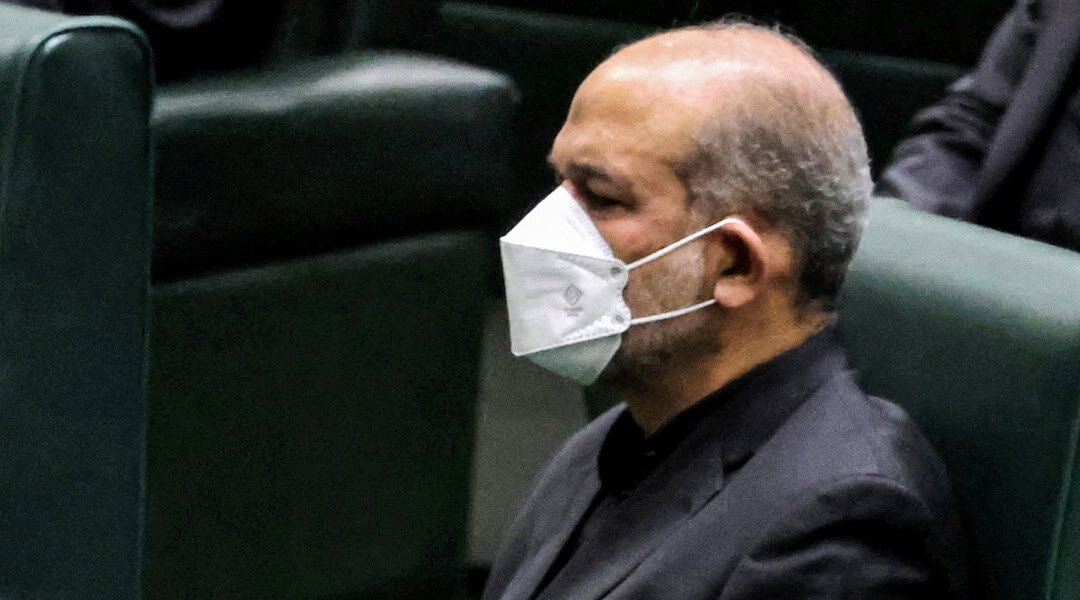وزیر کشور: با خاطیان ورزشگاه مشهد برخورد می‌شود