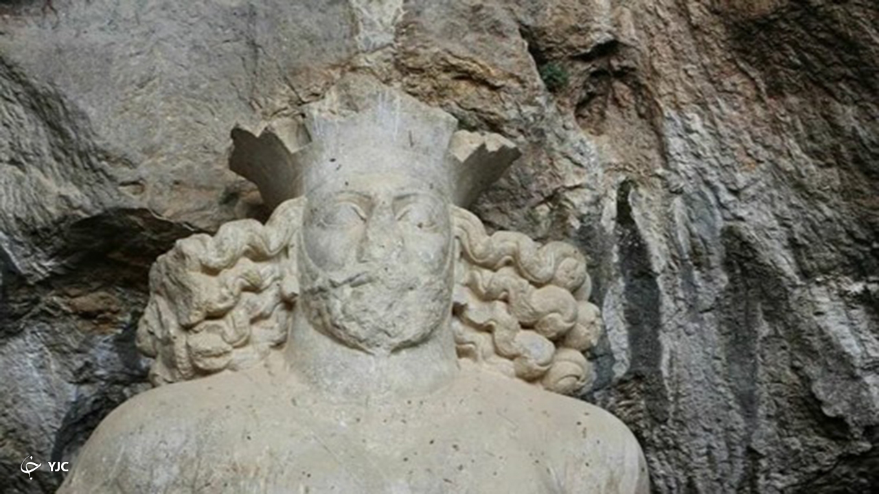 تندیس شاهپور