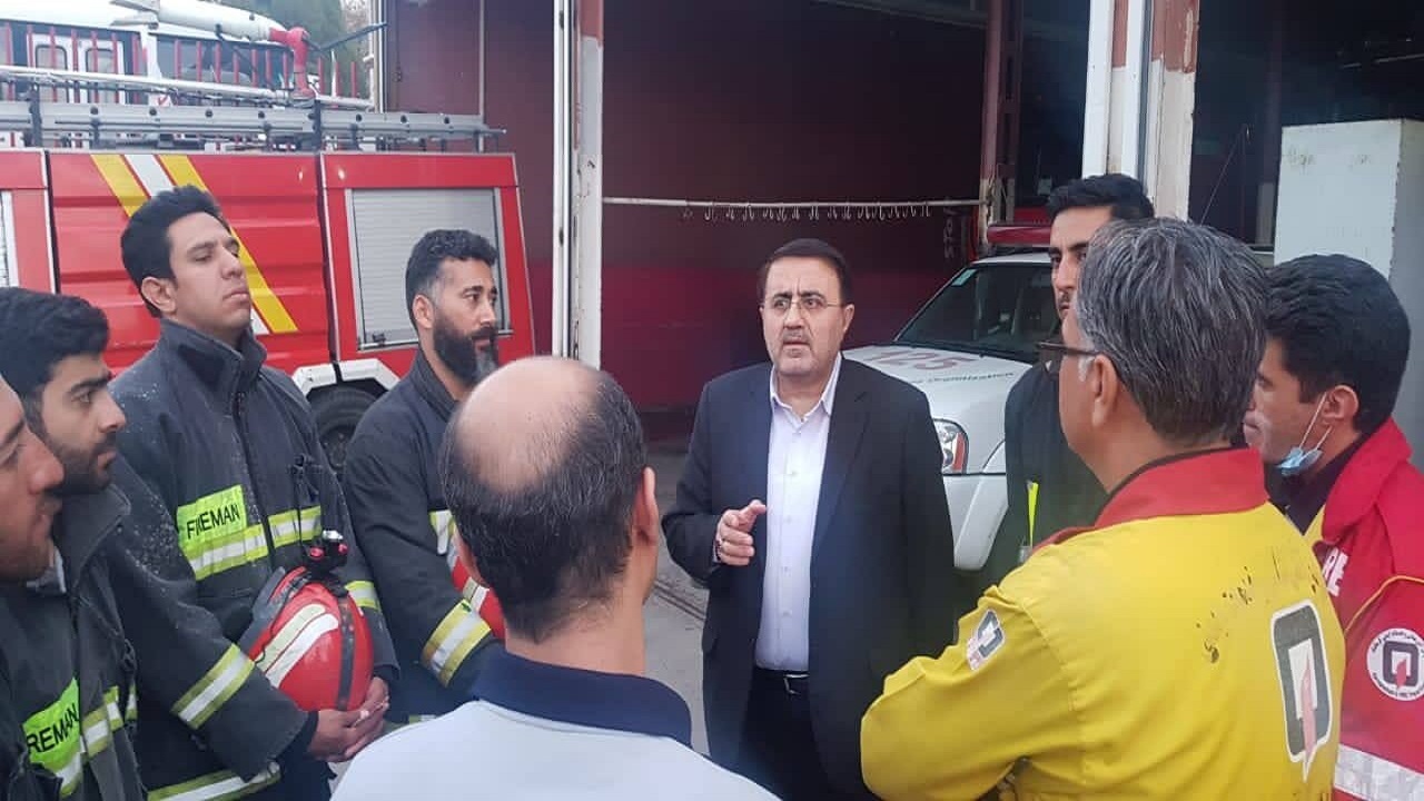 بازدید استاندار کرمانشاه از ایستگاه آتش‌نشانی مرکزی
