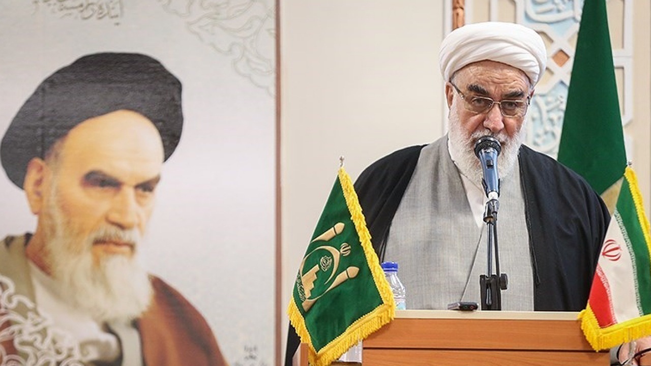 عدالت جهانی تنها با نابودی استکبار
