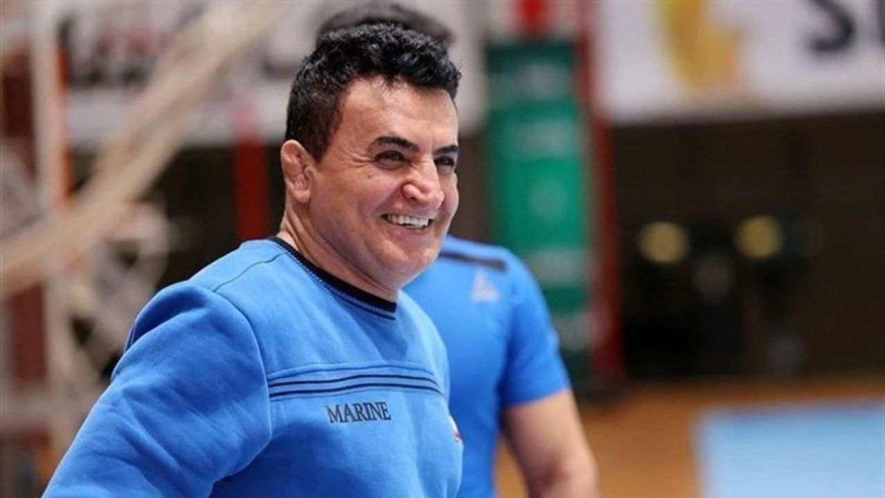 محمد بنا برترین مربی قرن ورزش ایران شد / حشمت مهاجرانی در رتبه دوم