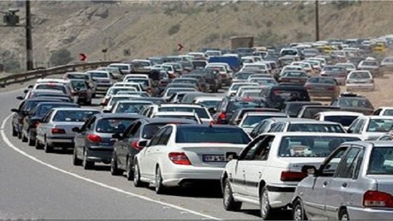 تردد بین استانی بیش از ۱۷۶ هزار خودرو از جاده‌های فارس