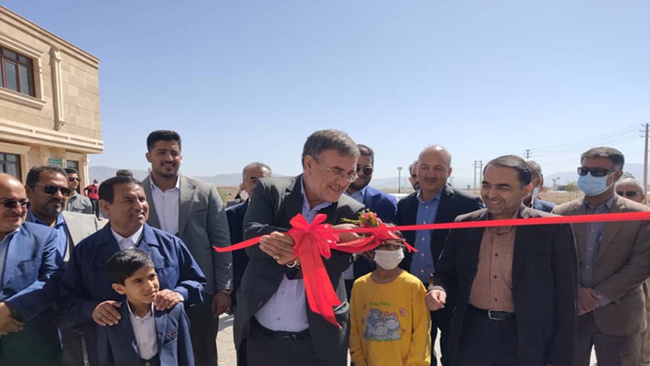 بهره برداری از ۳ جایگاه سوخت در فارس