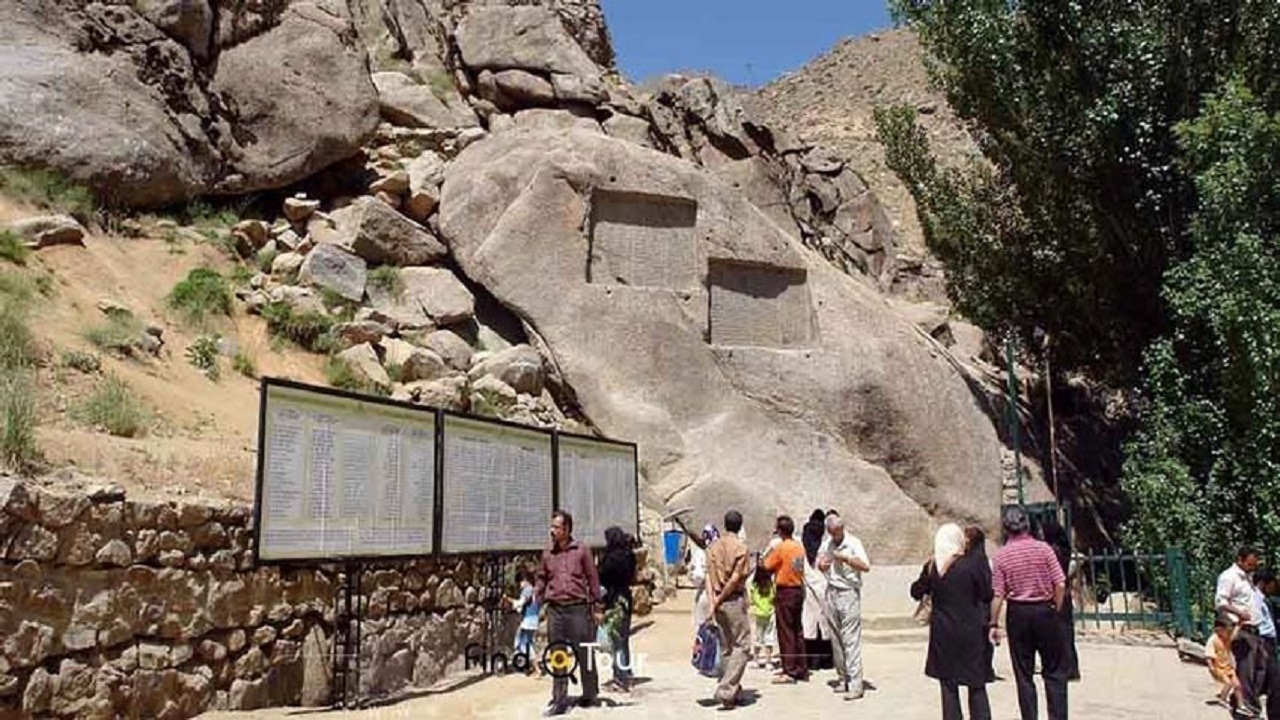 ۷۰۰ هزار گردشگر از اماکن تاریخی همدان بازدید کردند