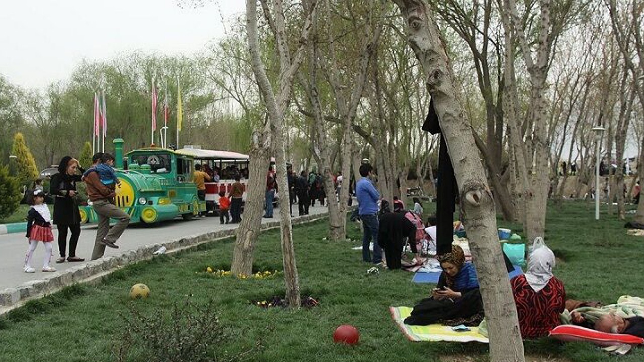 طبیعت گردی اصفهانی ها در بیشه ناژوان