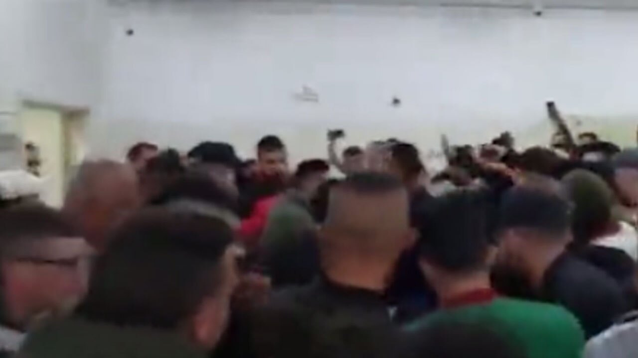 شهادت جوان فلسطینی در جریان درگیری صهیونیست‌ها در شهر الخلیل + فیلم