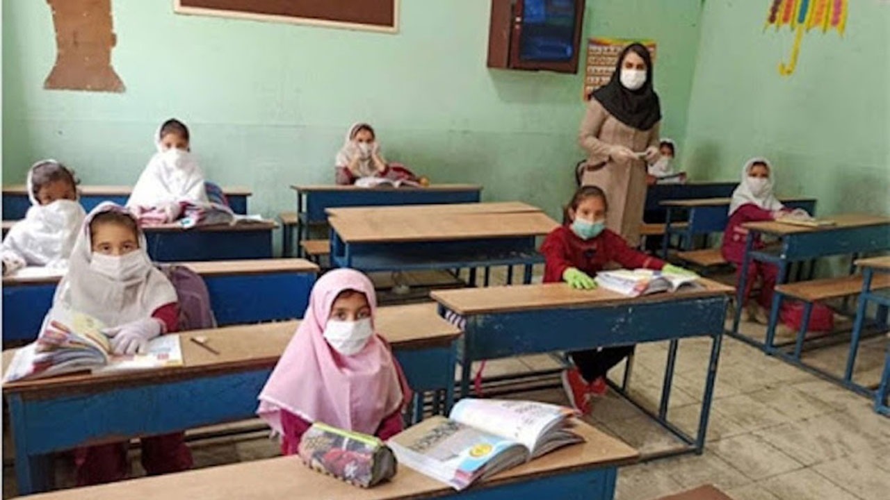 دانش آموزان هرمزگان سر کلاس درس حاضر شدند