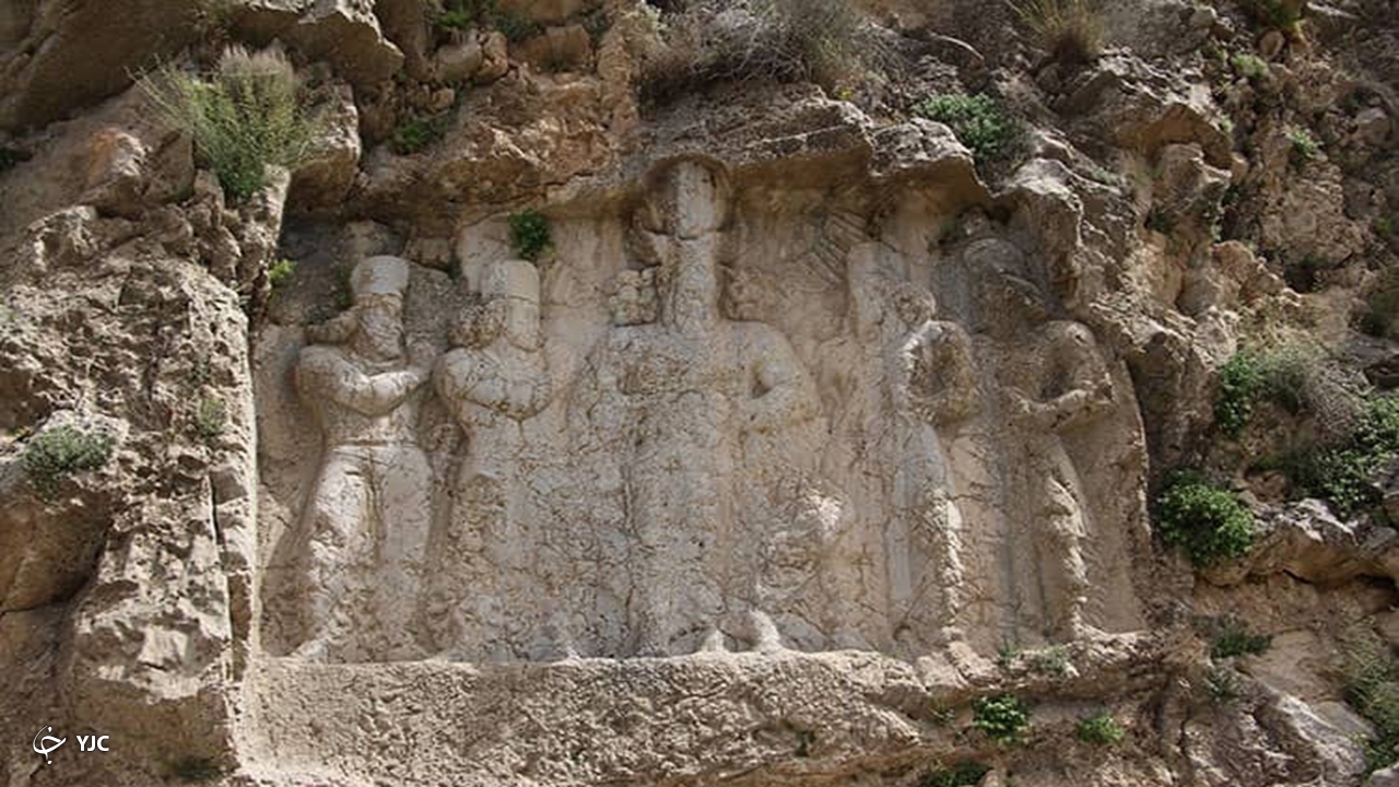 سنگ نگاره سراب بهرام در استان فارس سنگ نگاره سراب بهرام در استان فارس