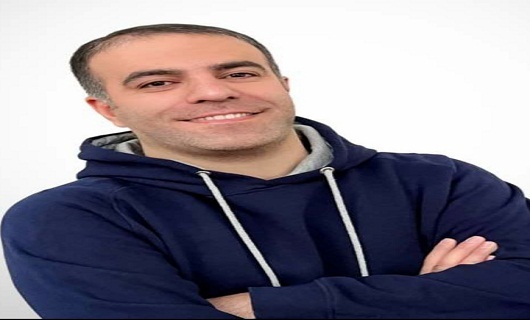 به افتخار تیم ملی و زادگاهم نهاوند نزدیک به دو سال روی طرح نماد جام جهانی قطر کار کردم
