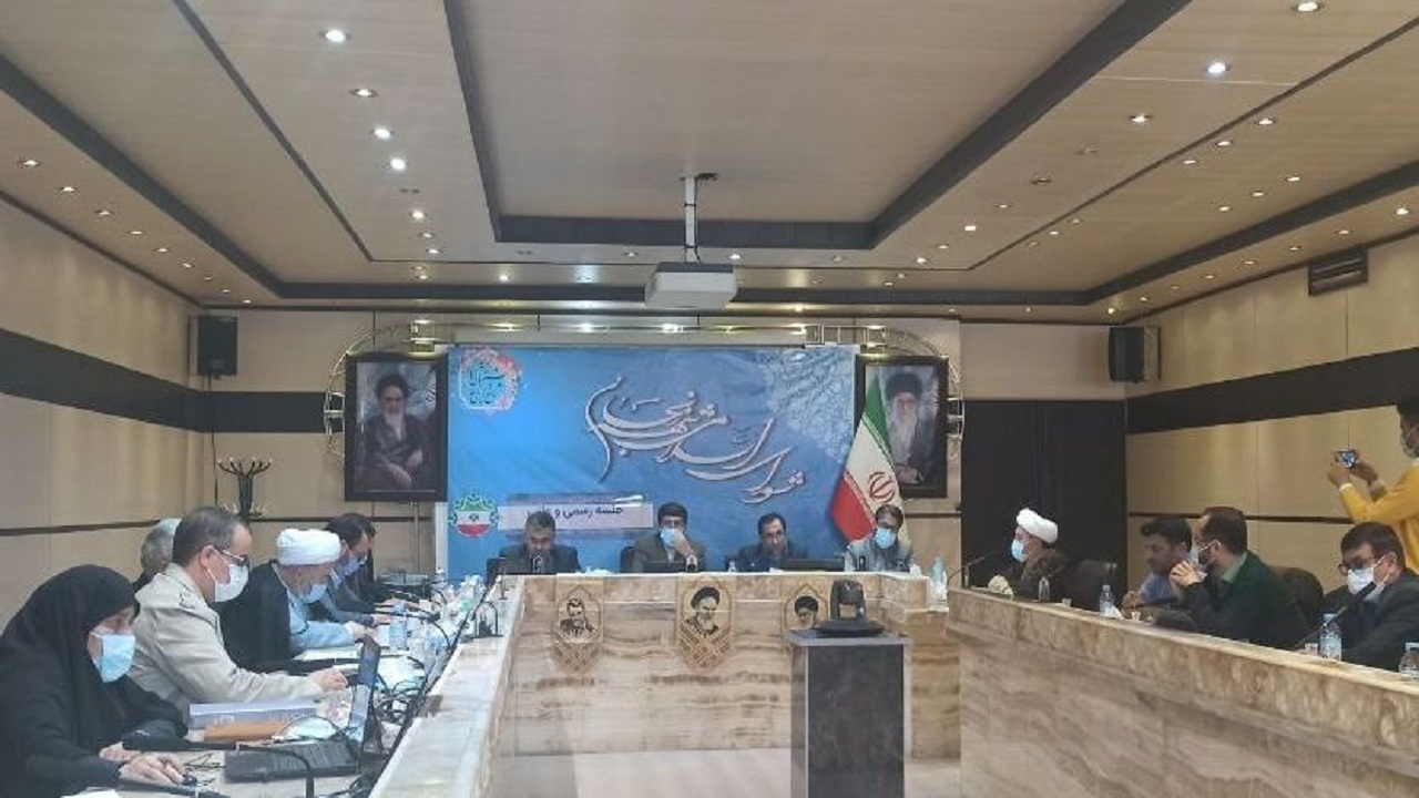 یک عضو شورای شهر خوی بطور موقت کنار گذاشته شد