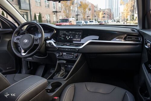 کیا نیرو 2022 در مقابل مزدا CX-30 + فیلم