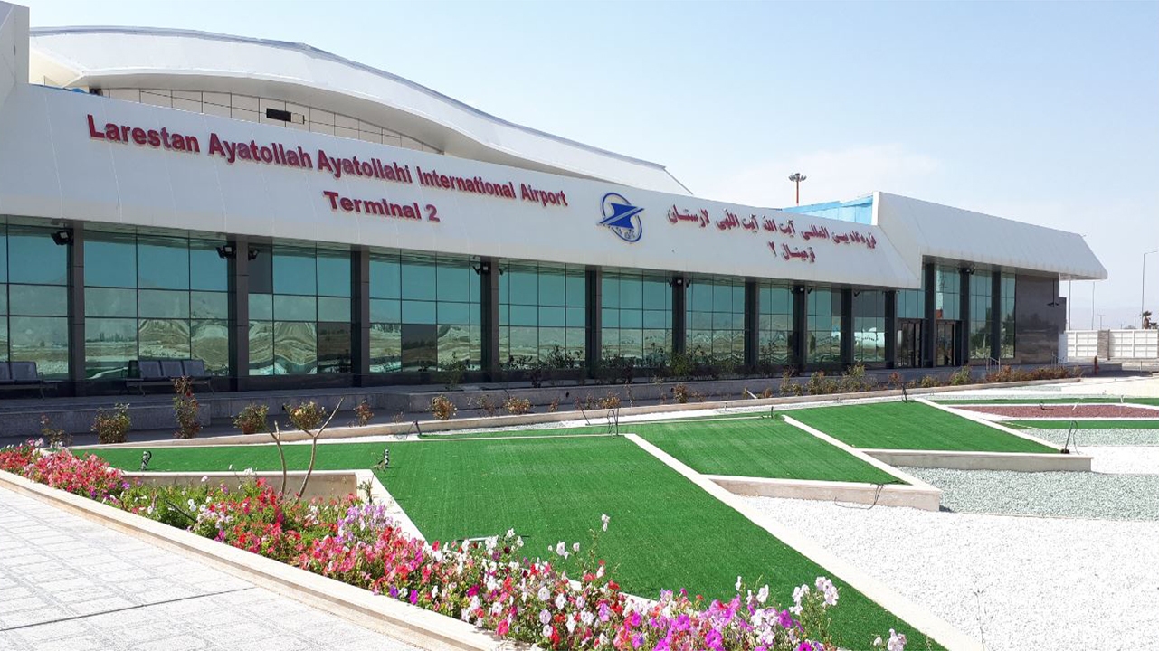 انجام ۵۸ سورتی پرواز داخلی و خارجی در فرودگاه لارستان