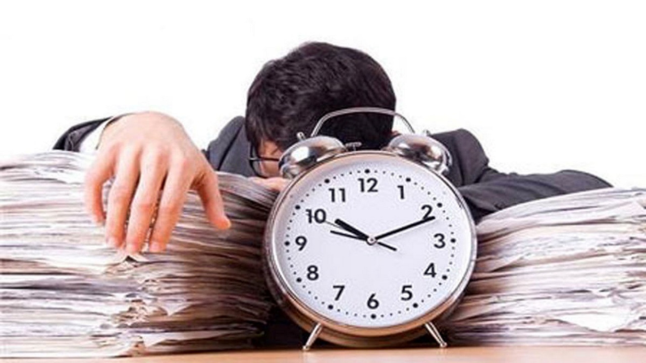 بررسی علل روانشناختی به تعویق انداختن کارهای ضروری + فیلم