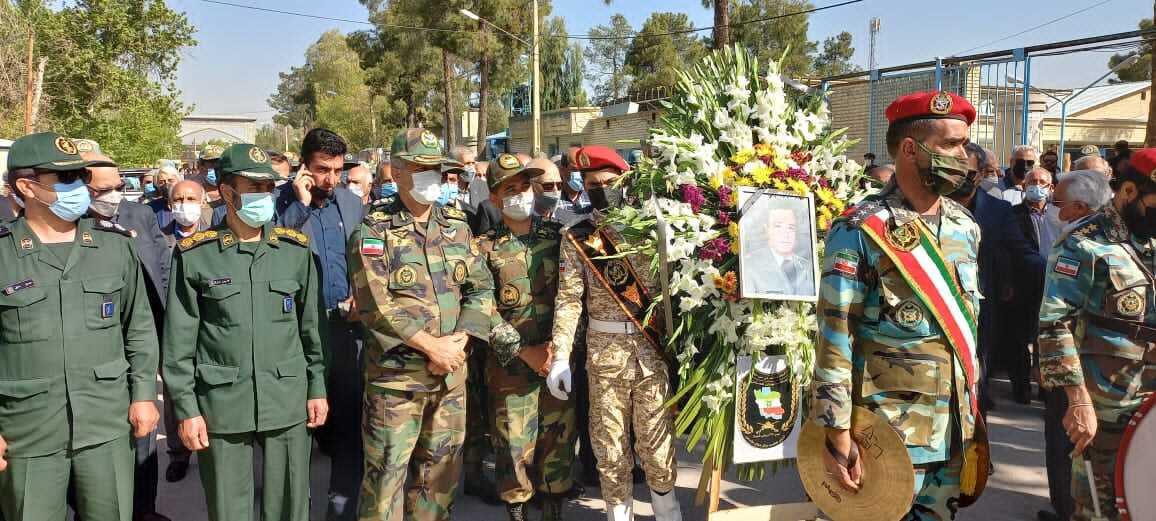 پیکر مطهر «امیرپیروزان» فرمانده دوران دفاع مقدس تشییع شد