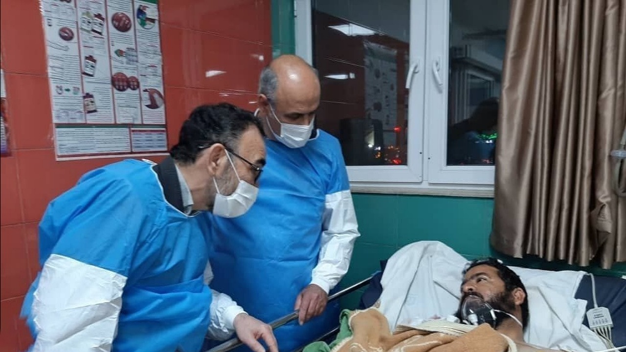 عیادت مسئولان از مجروحان حادثه امروز حرم مطهر رضوی+فیلم