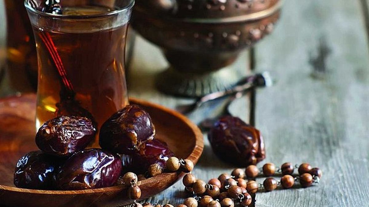 با چه غذاهایی روزه بگیریم؟ + فیلم