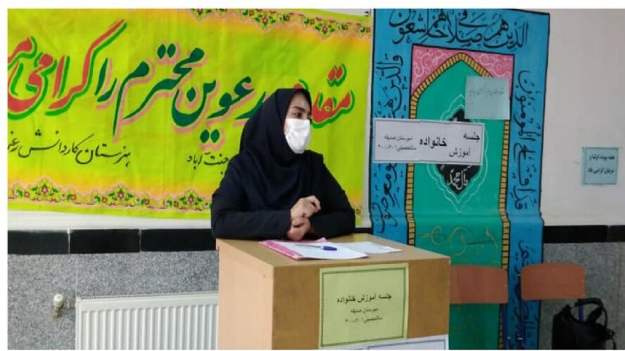 صمیمیت در خانواده، عامل مهم پیشگیری از آسیب های اجتماعی